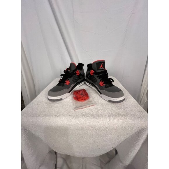 Air Jordan 4 Retro OG Gray and Red Youth Sneakers Size 5.5Y with Extra Laces - Picture 1 of 5